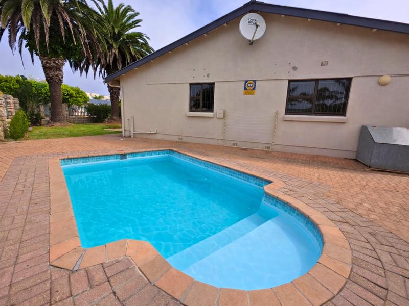 3 Bedroom Property for Sale in Hartenbos Central Western Cape